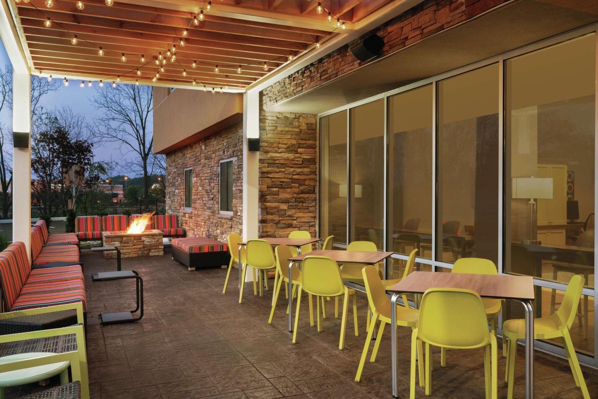 Home2 Suites By Hilton Lancaster Rohrerstown Bagian luar foto