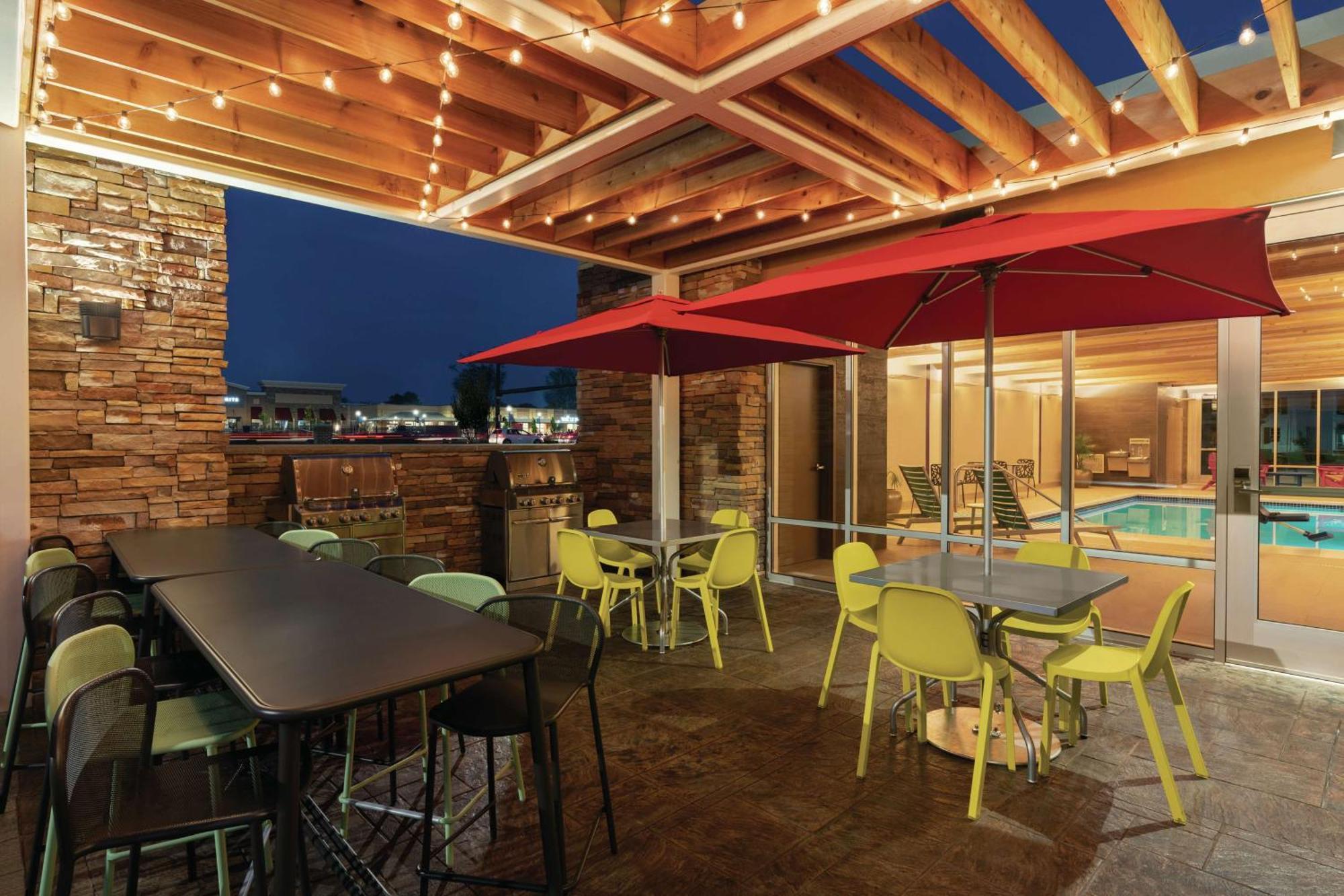 Home2 Suites By Hilton Lancaster Rohrerstown Bagian luar foto